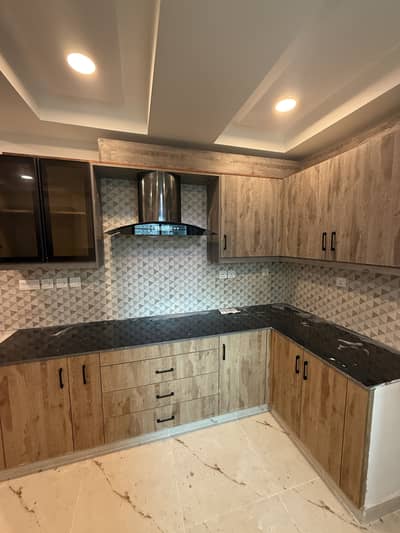 13 MARLA BRAND NEW 4 BEDROOM APARTMENT AVAILABLE FOR RENT