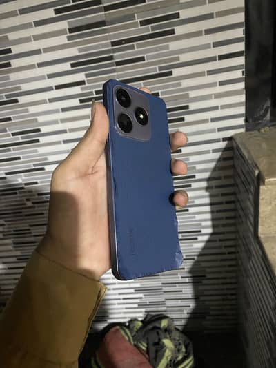 Realme C63 condition 10/7