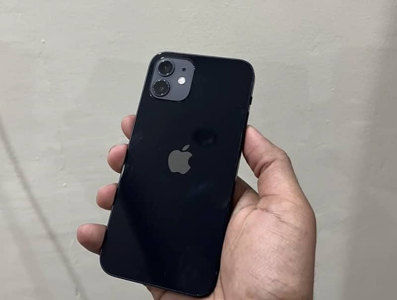 Apple iPhone 12 3