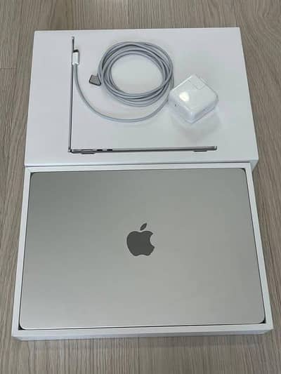 apple Mac book pro m2 full box urgent sale
