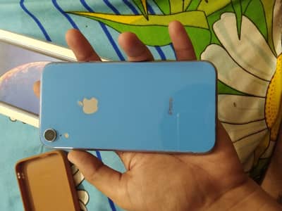 Apple iPhone XR