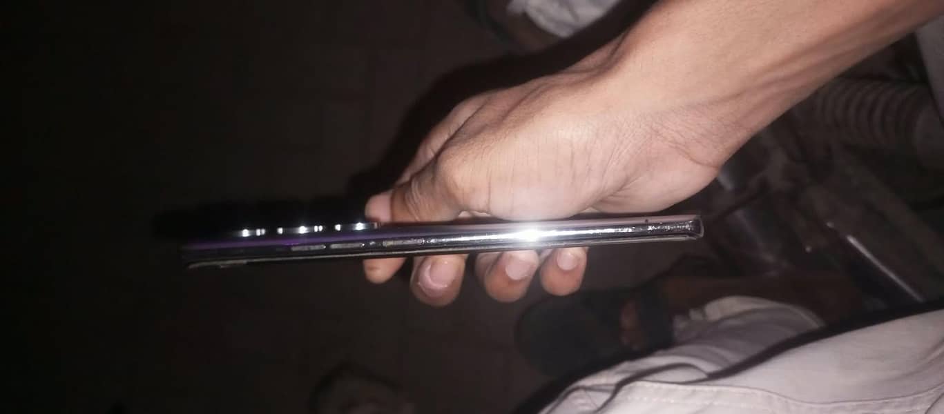 Tecno CAMON 40 Pro 4