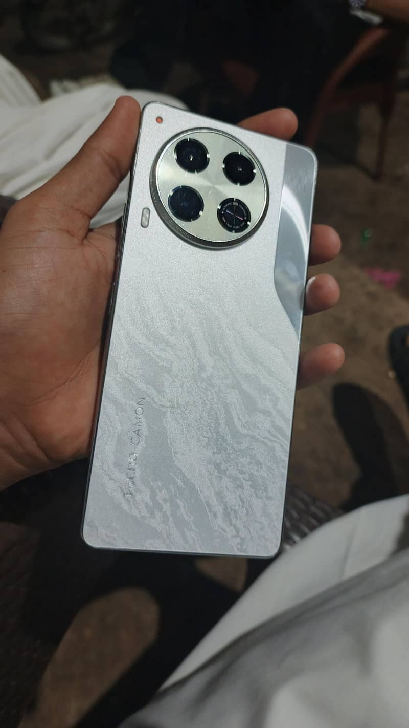 Tecno CAMON 30 5