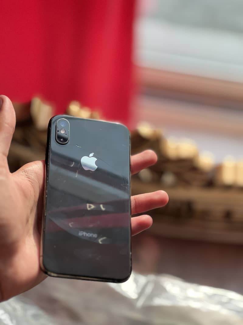 Apple iPhone XS 6