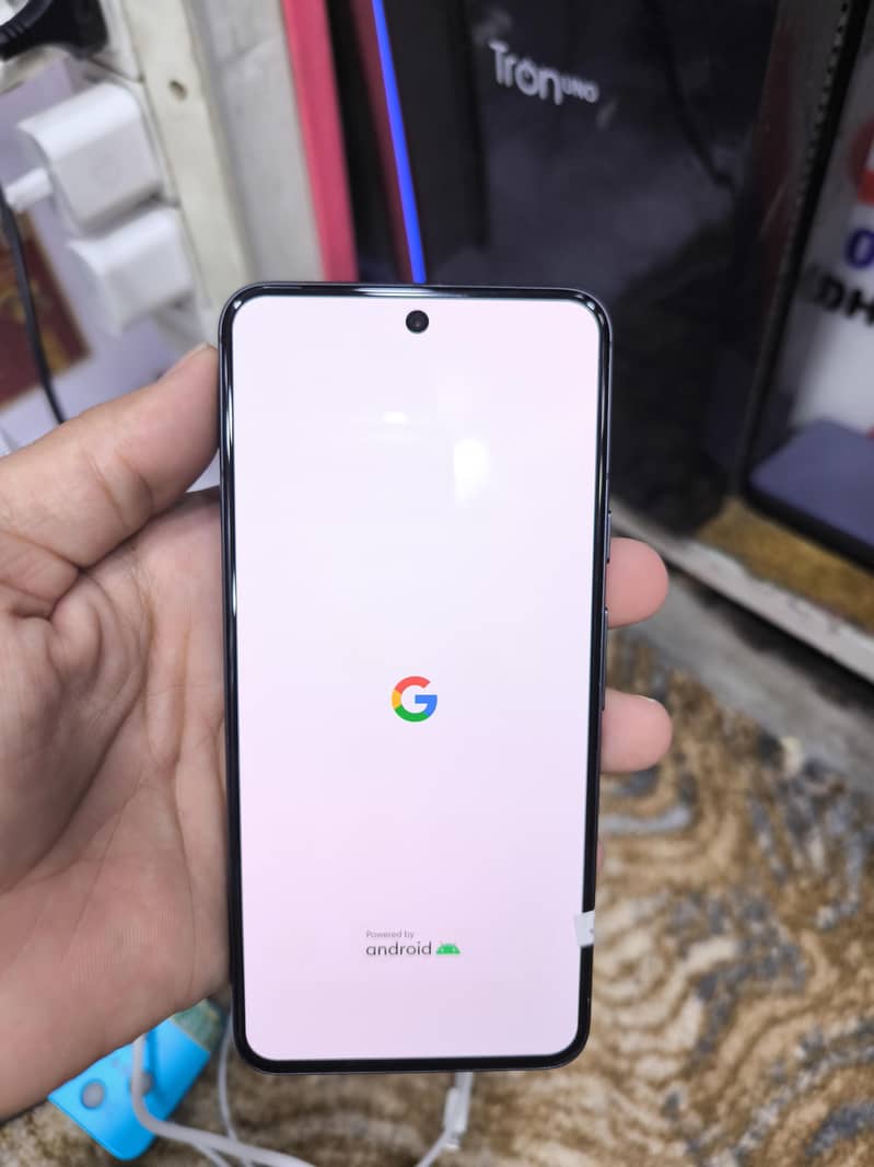 Google Pixel 8 7