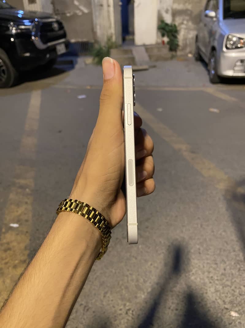 Apple iPhone 12 5