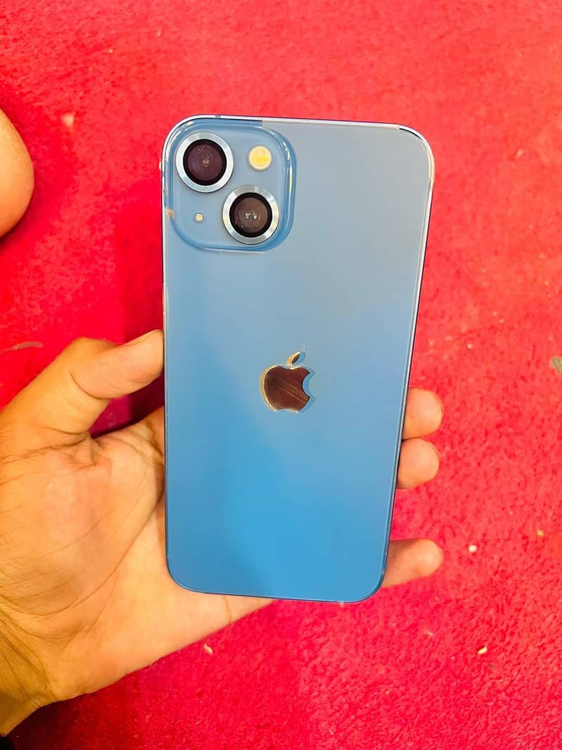 Apple iPhone 13 0