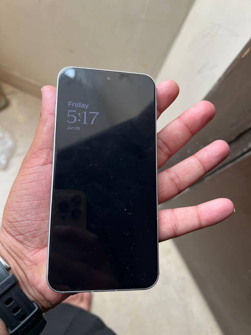 One Plus 13t 4