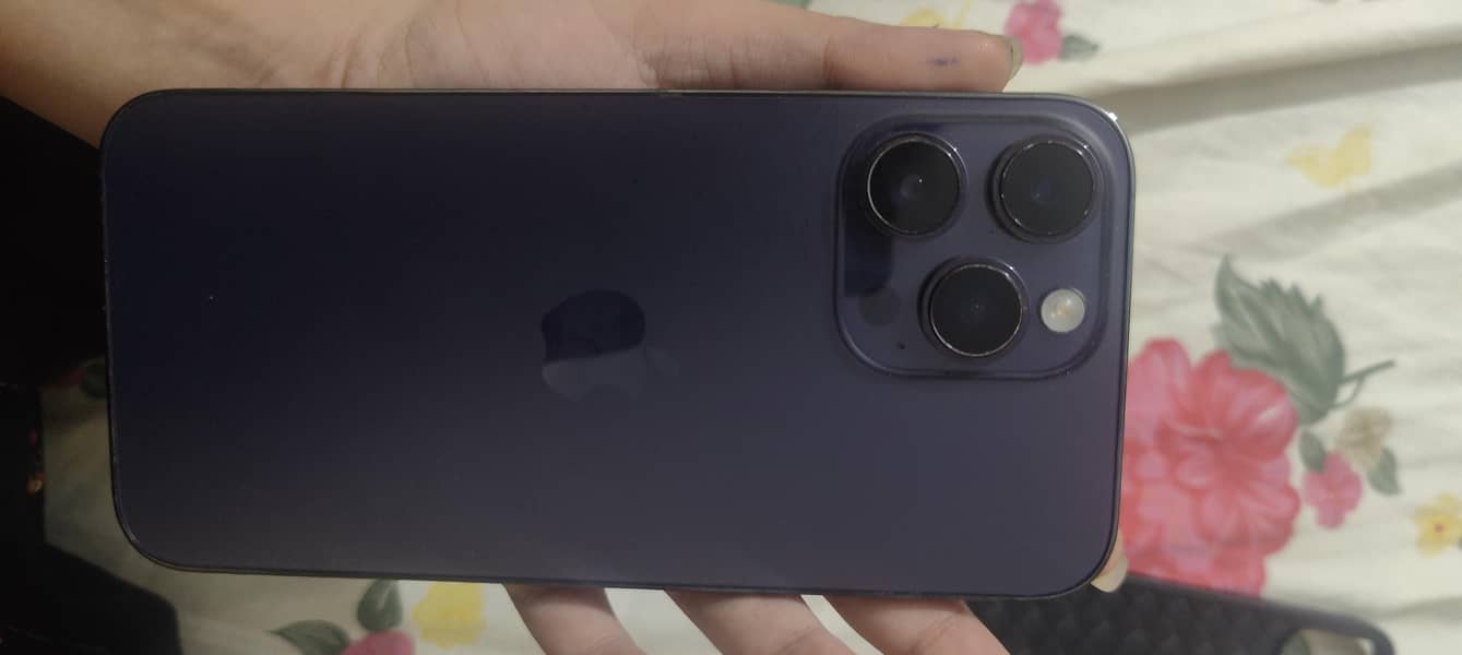 Apple iPhone 14 Pro Max 3
