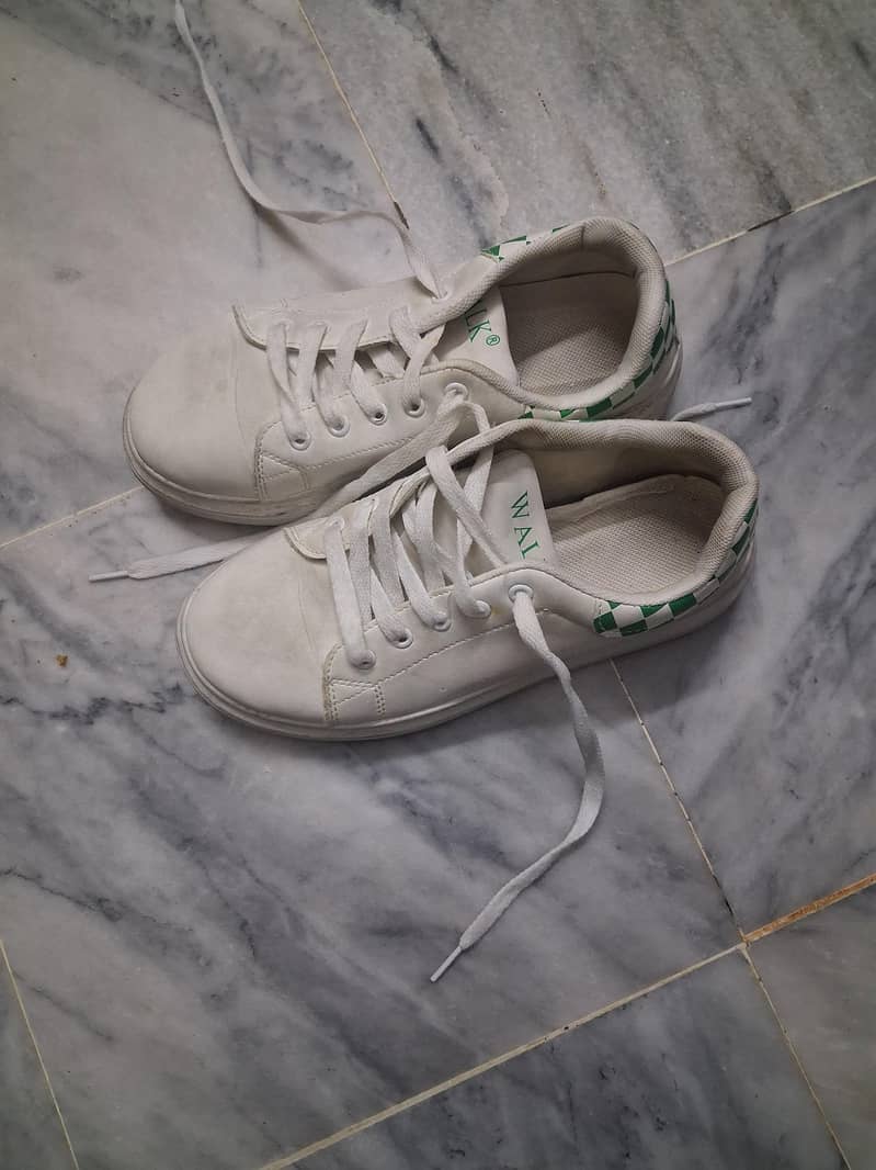 school shoes 6