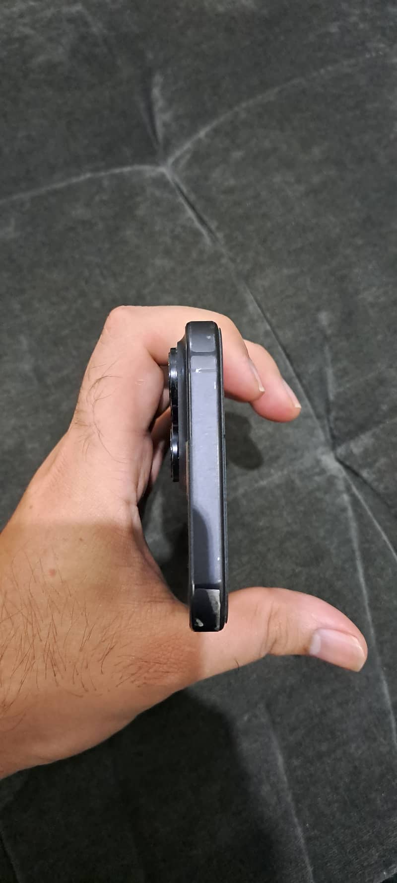 Apple iPhone 16 Pro Max 4