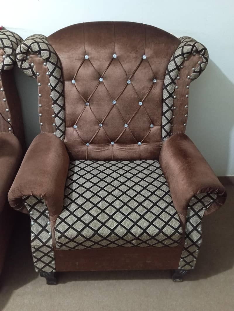 sofa set available 1