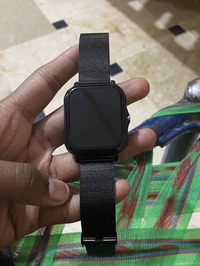 SMART WATCH Y13 AND 10/9 CONDITIN ALL OK