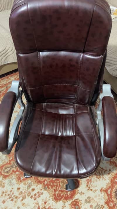 Double cushion office chair