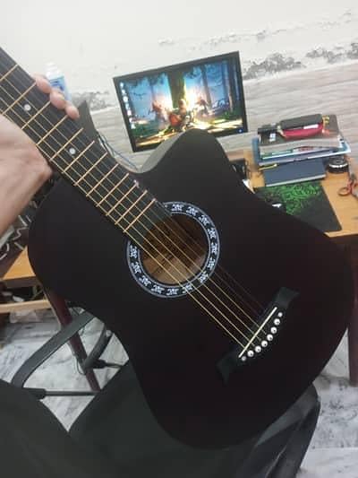 biggner guitar for sale in good condition 10/9
