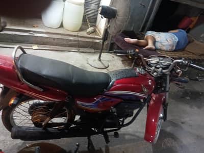 Honda pridor 100 cc model 2014 0/3////3//9//4//0/8//0//8//8//8/