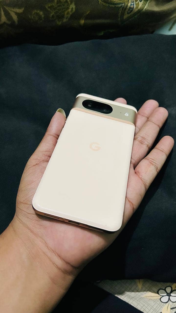 Google Pixel 8 2