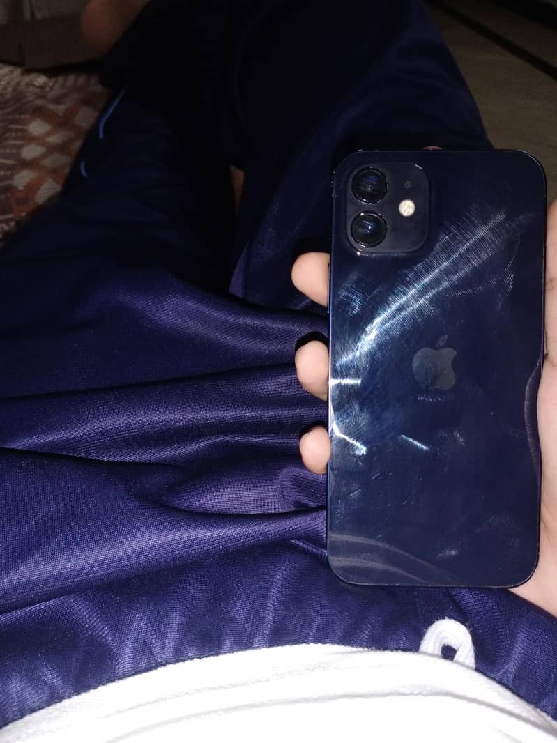 Apple iPhone 12 0