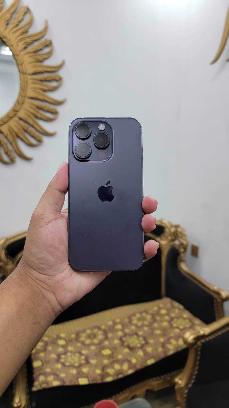 Apple iPhone 14 Pro 0