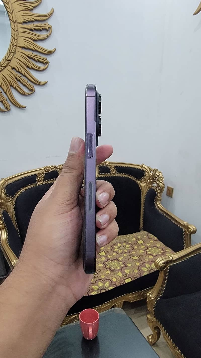 Apple iPhone 14 Pro 2