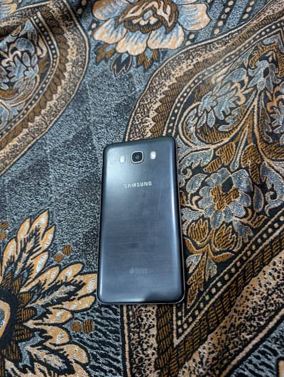 Samsung Mobile J7