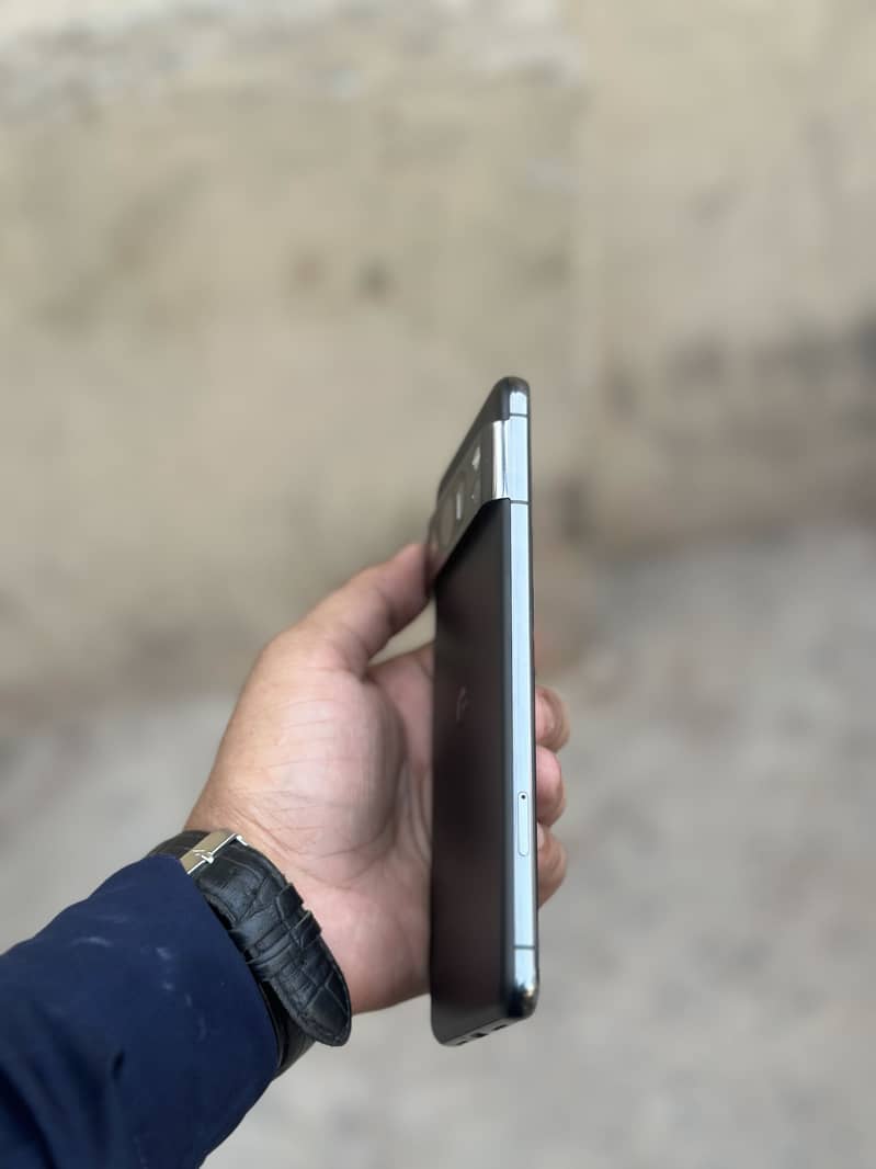 Google Pixel 8 Pro 3