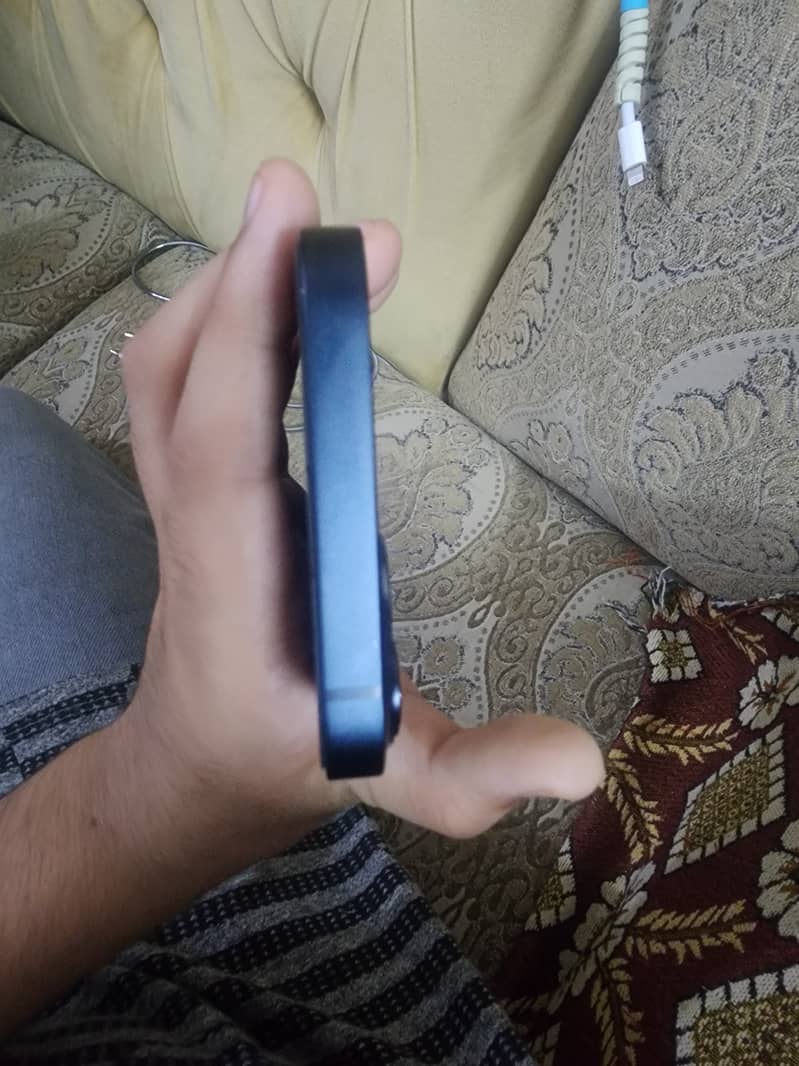 Apple iPhone 13 3