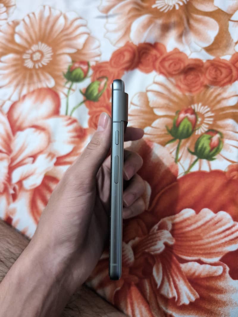 Google Pixel 8 1