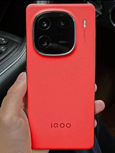 Vivo iQOO 12 16gb ram 1tb rom ( exchnge possible)