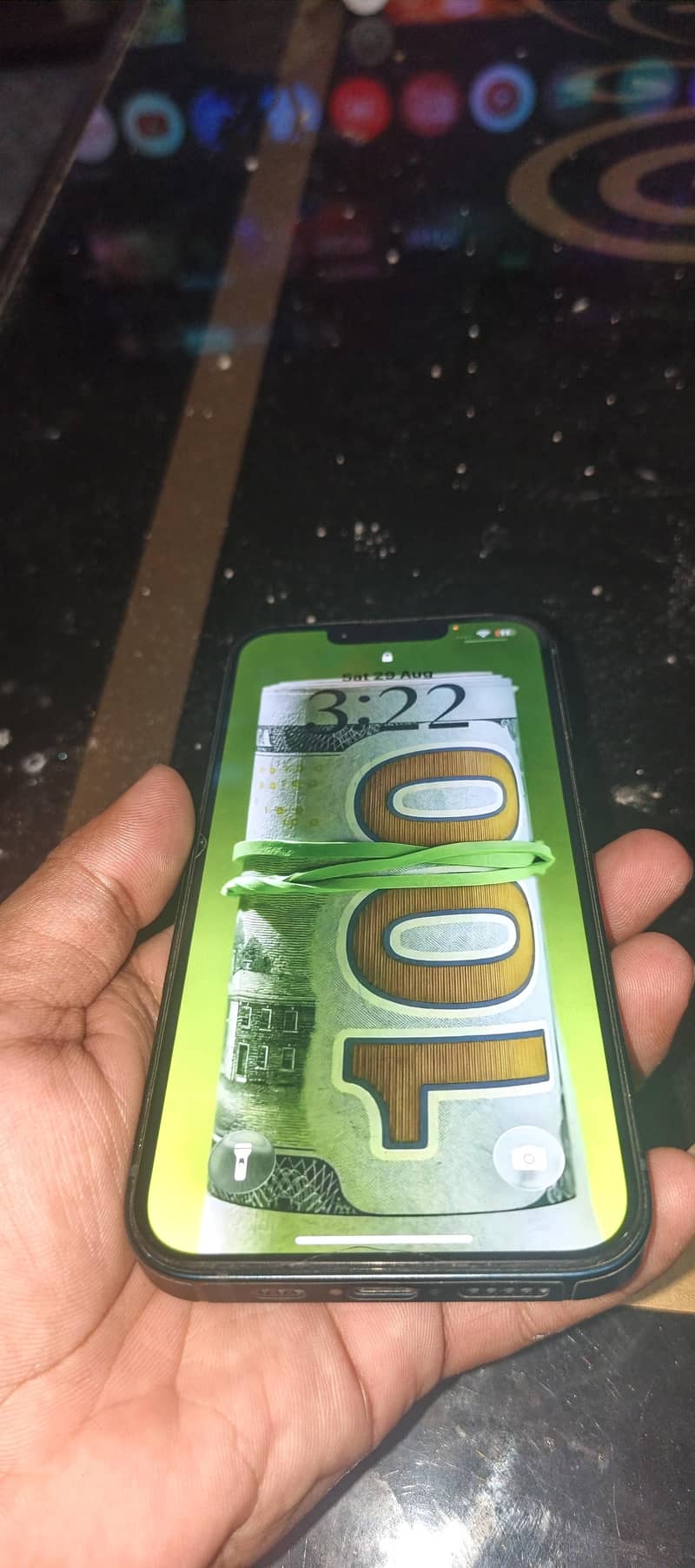 Apple iPhone 13 4