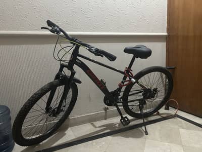 26 inch Mountain bike barely used 9/10 condition