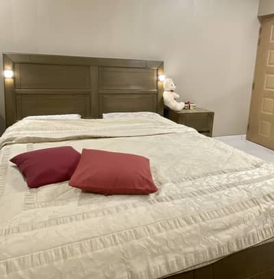 Luxury bed set