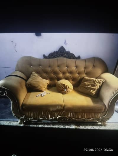3,2,1 sofa set for sale in hood condition,
