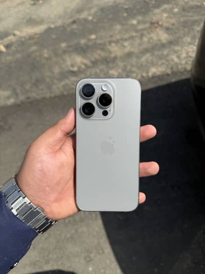 iPhone 15 Pro JV