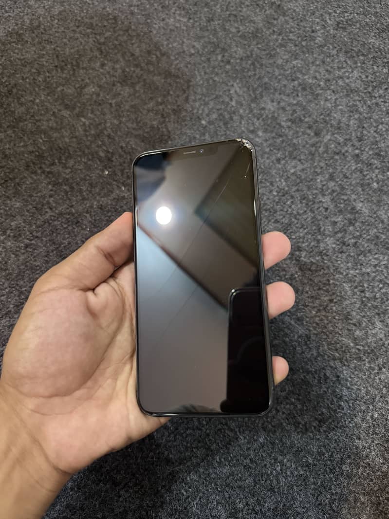 Apple iPhone 11 Pro Max 5