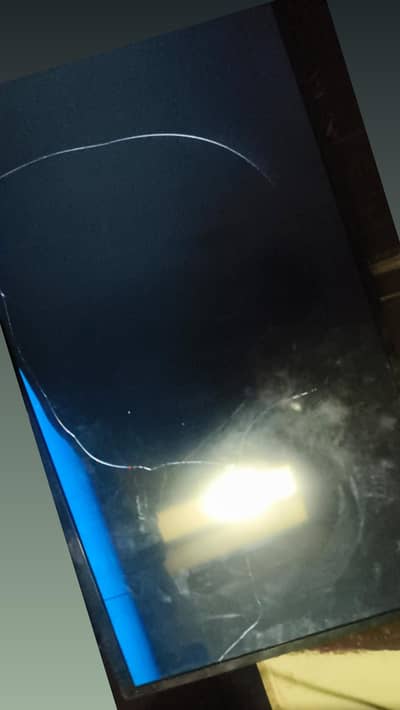 Ecostar 32 inch /panel demage h baqi sound wgera all ok