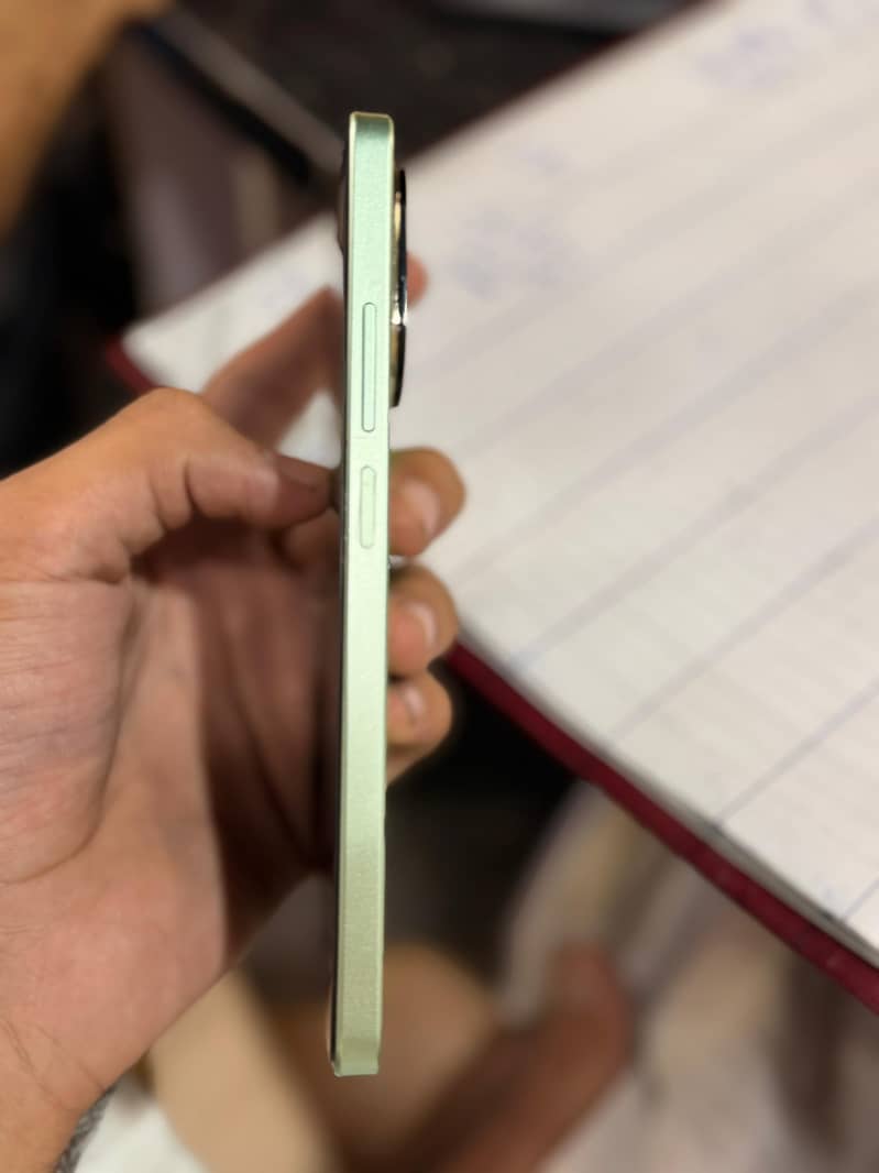 Realme C67 10