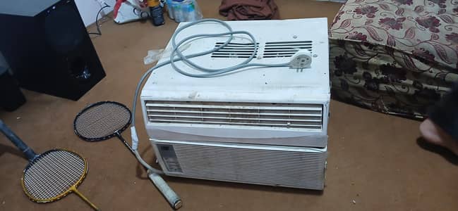 sharp 0.75ton window Ac