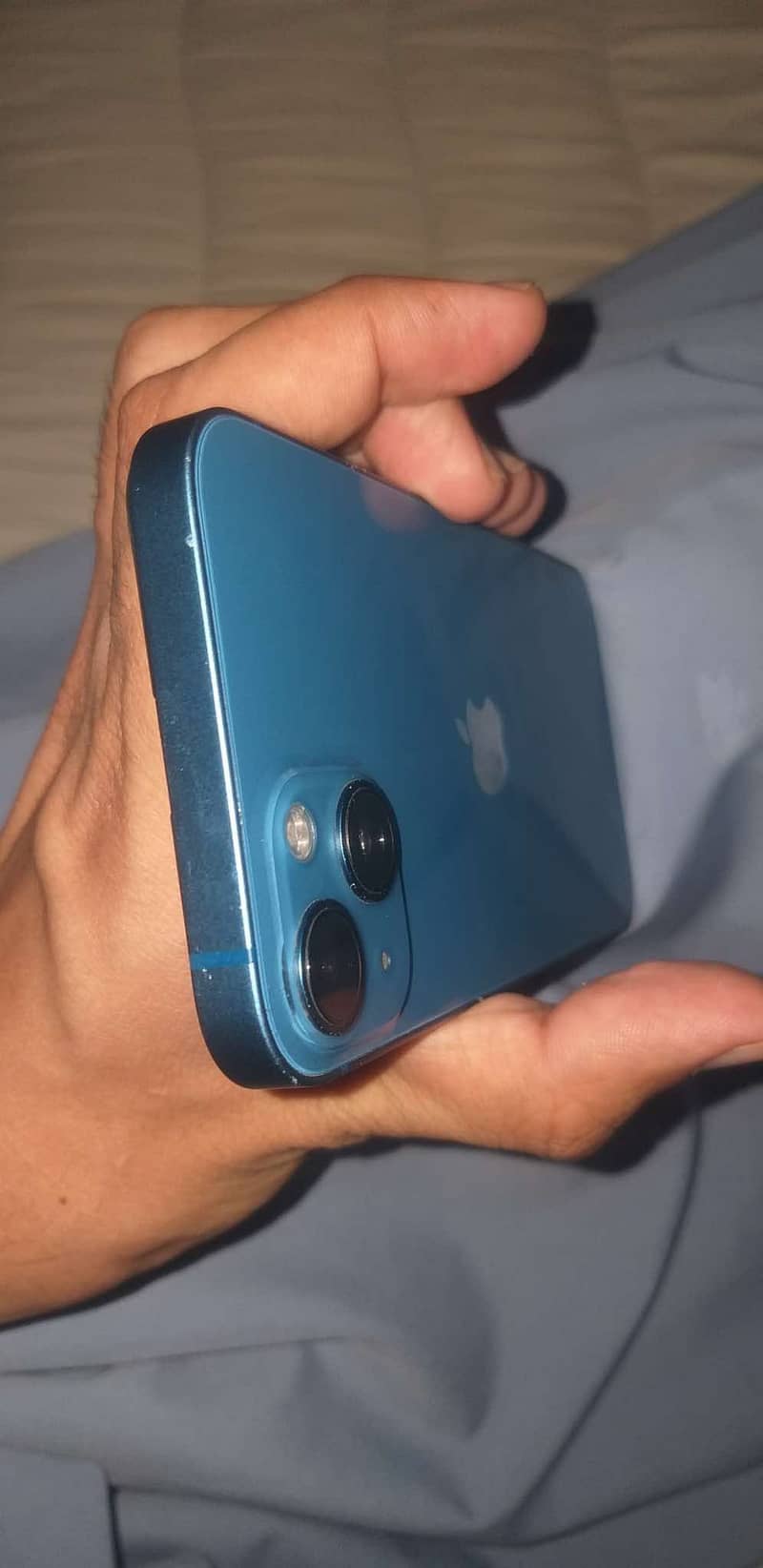 Apple iPhone 13 3
