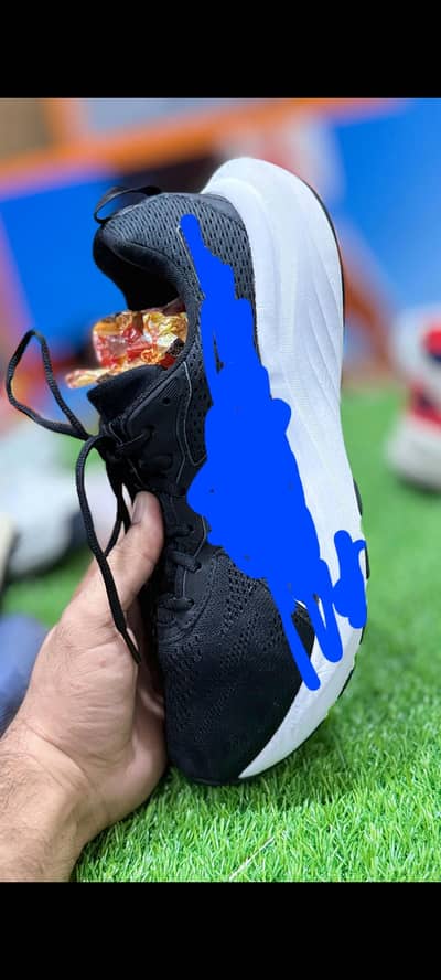 asics origina importe. . . . error ajata hai isi waja sy shoes ko edited