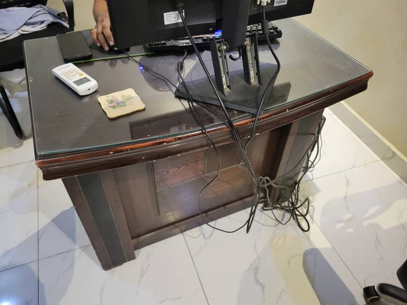 Office tables 4