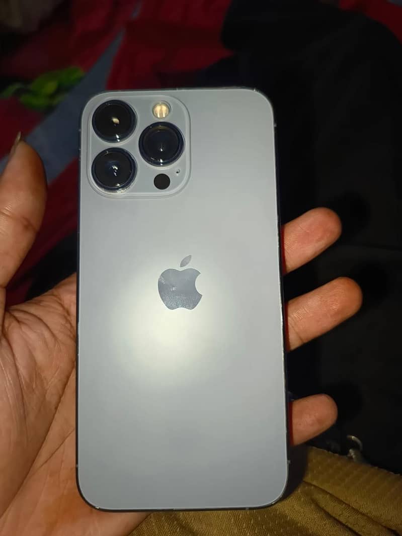 Apple iPhone 13 Pro 0