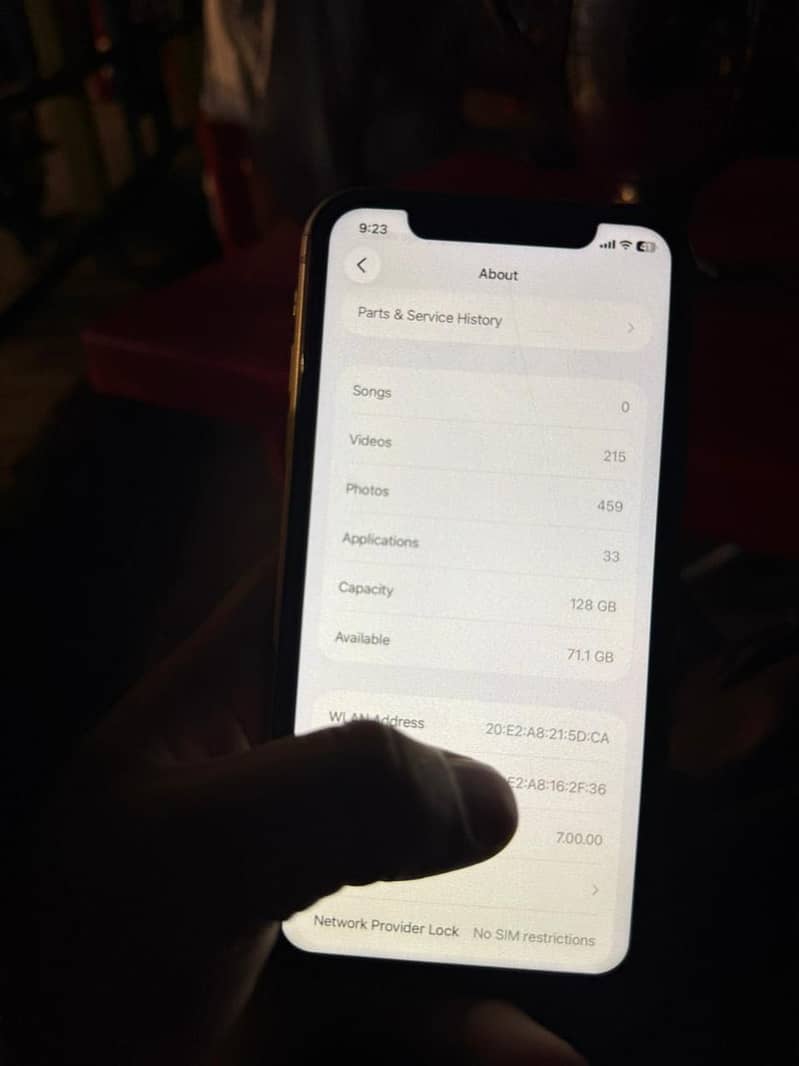 Apple iPhone 11 3