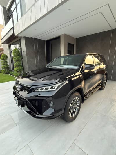 Toyota Fortuner Legender 2022
