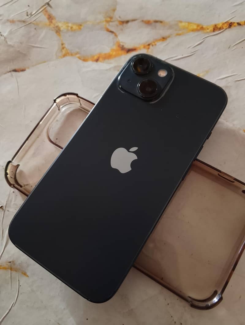 Apple iPhone 13 9