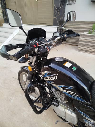 Suzuki GS 150 SE 2022
