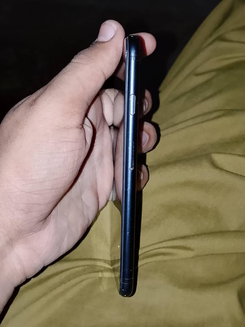 Apple iPhone 7 7