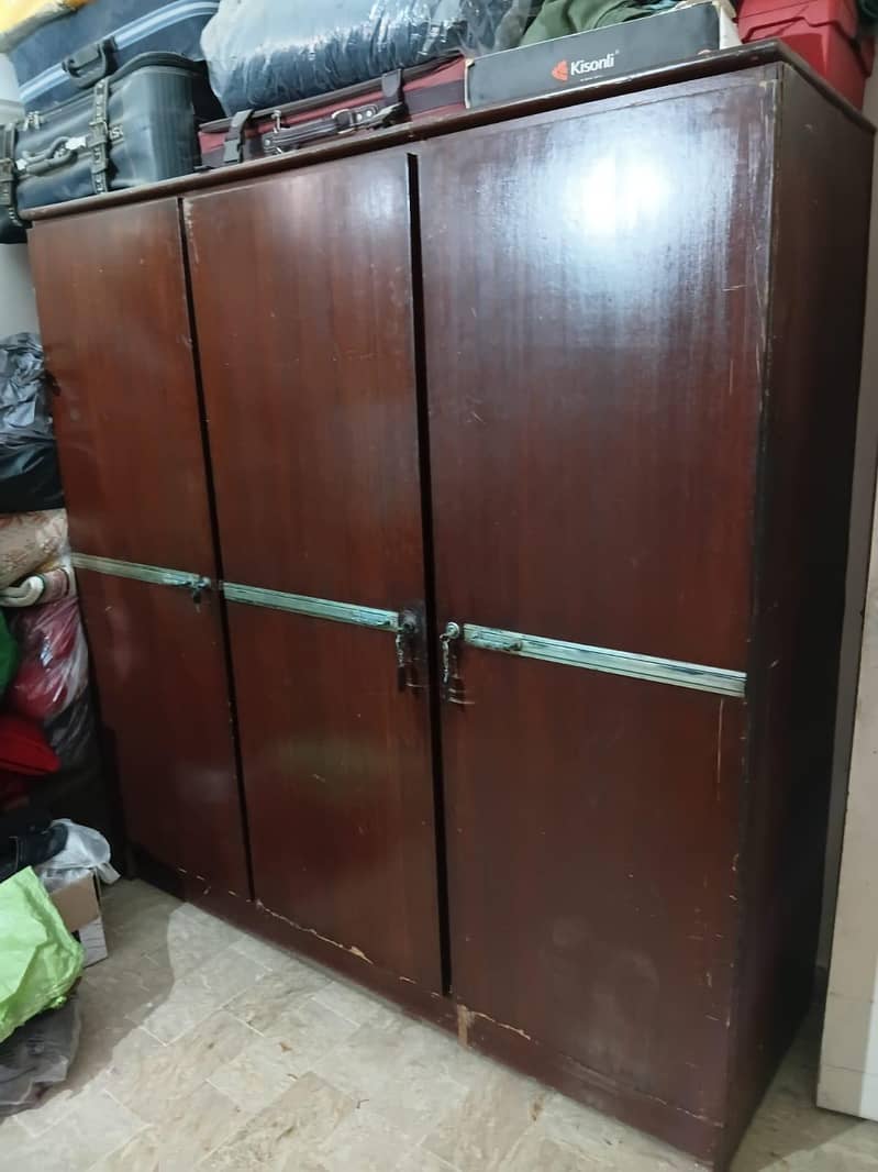 wardrobe 1