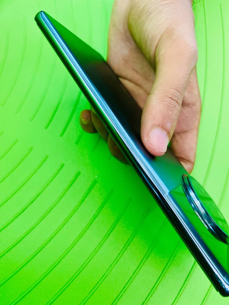 Tecno Spark 20 Pro Plus 4