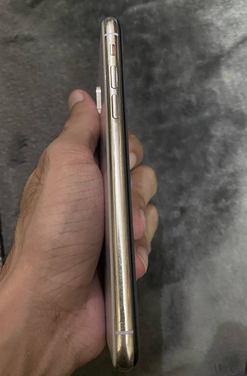 Apple iPhone X 1